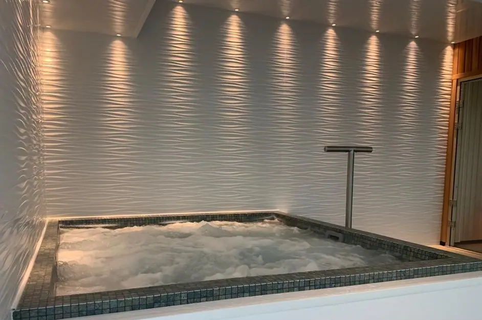 Swimming Pool & Sauna in Wigan | Wrightington Hotel